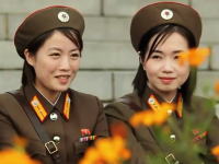 やたら高画質な北朝鮮の動画。2010年に撮影された北朝鮮の軍事パレード