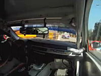 マカオで目の前の車が事故するとこうなるｗという車載映像。WTCC2010