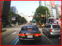 韓国の車載動画、青信号でも油断してはいけないという交差点事故の映像