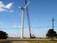 巨大な空力発電の風車はどうやって組み立てられているのか