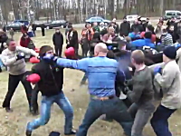 ロシアのお祭りでは集団で殴り合うイベントがある。結構ガチじゃねえかｗｗｗ