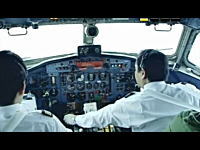 ワイパー早いｗｗ羽田空港から飛び立つYS-11のコクピット映像
