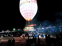 ミャンマーの熱気球祭り（炎バルーン）がデンジャラスなアクシデントで逃げろ