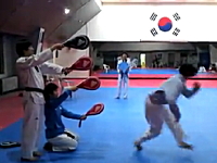 世界が韓国に驚いた。韓国人による回転４段蹴りの動画が複数転載され人気