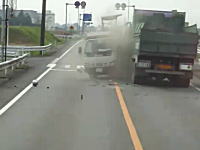 茨城県で目の前を走るトラックが怪しい動きをするので撮影していたら・・・。