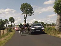 これは酷い。ツール・ド・フランスでテレビ局の車が選手を当て逃げｗｗｗｗｗ