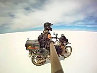 旅に出たくなる動画。バイクでアラスカからアルゼンチンまで503日間132,000kmの記録